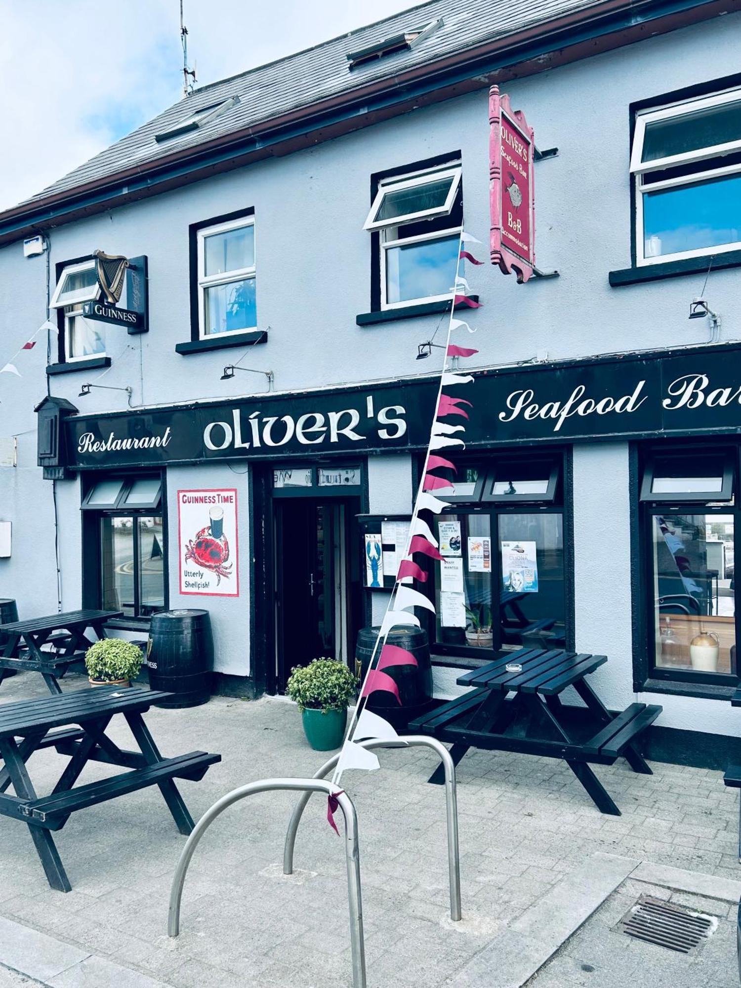 Oliver'S Seafood Bar, Bed & Breakfast Cleggan Exterior photo